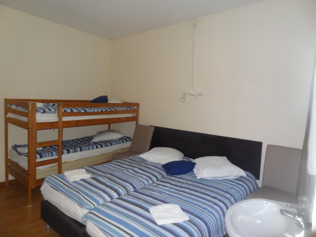 Logies Ocelot Hotel Oostende Bagian luar foto